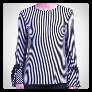 Striped top/ bow sleeves